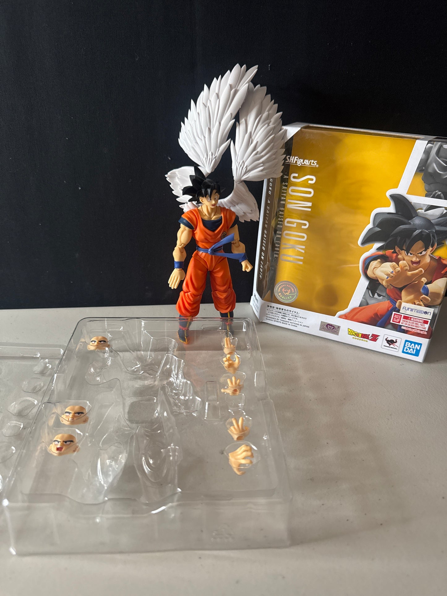 Sh Figuarts Goku with wings