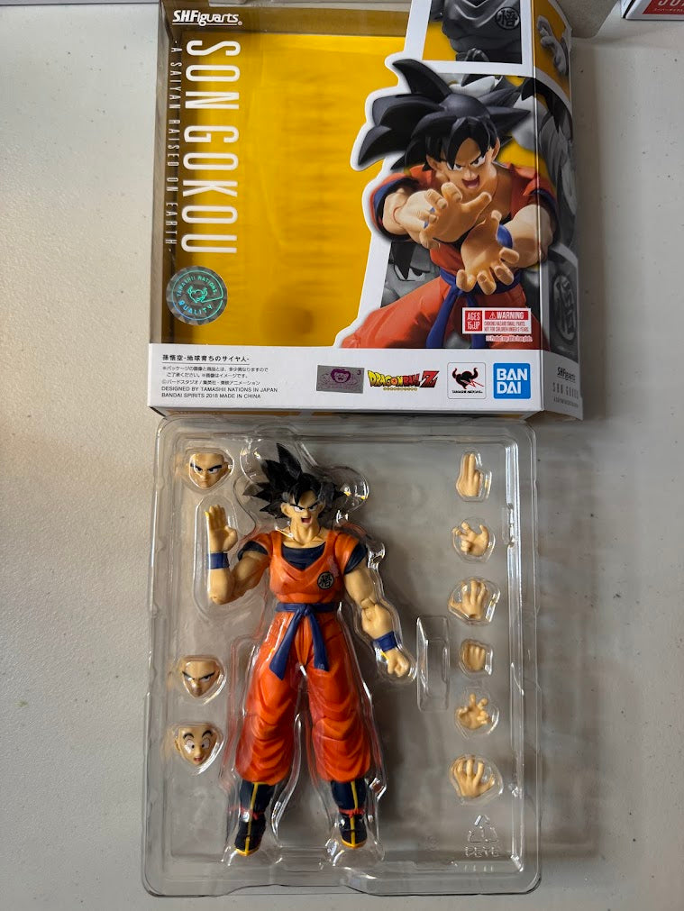 SH Figuarts Son Goku - A Saiyan Raised On Earth Pre-owned