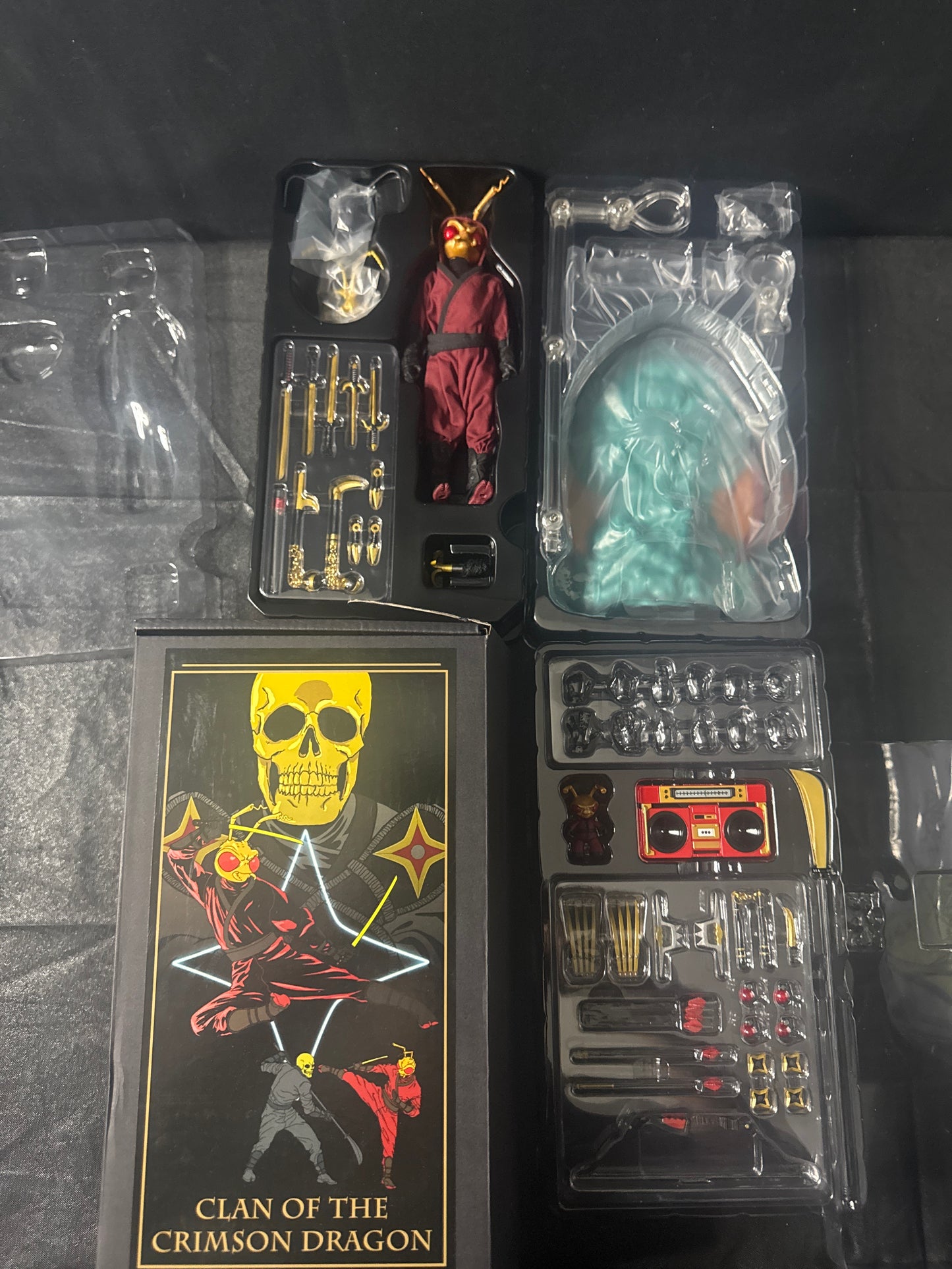 mezco one 12 clan of the crimson draginon