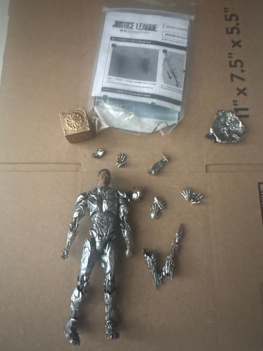 Mafex Cyborg Loose