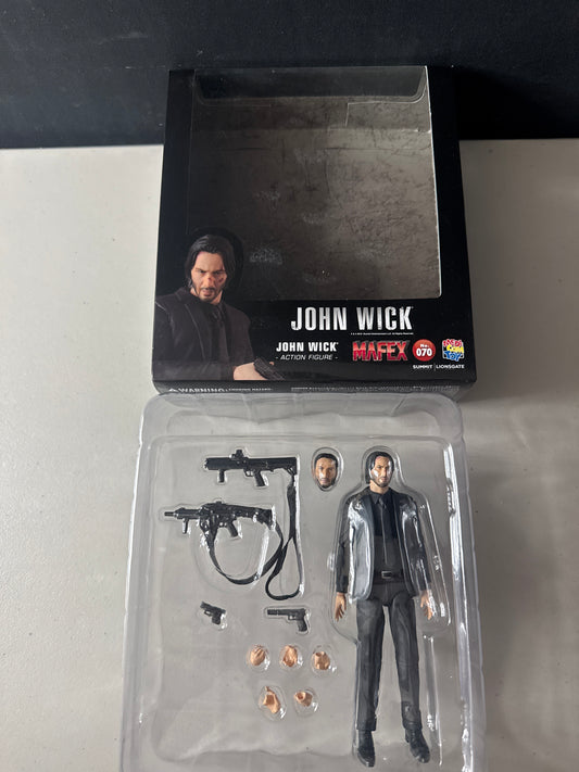 Mafex John Wick 070