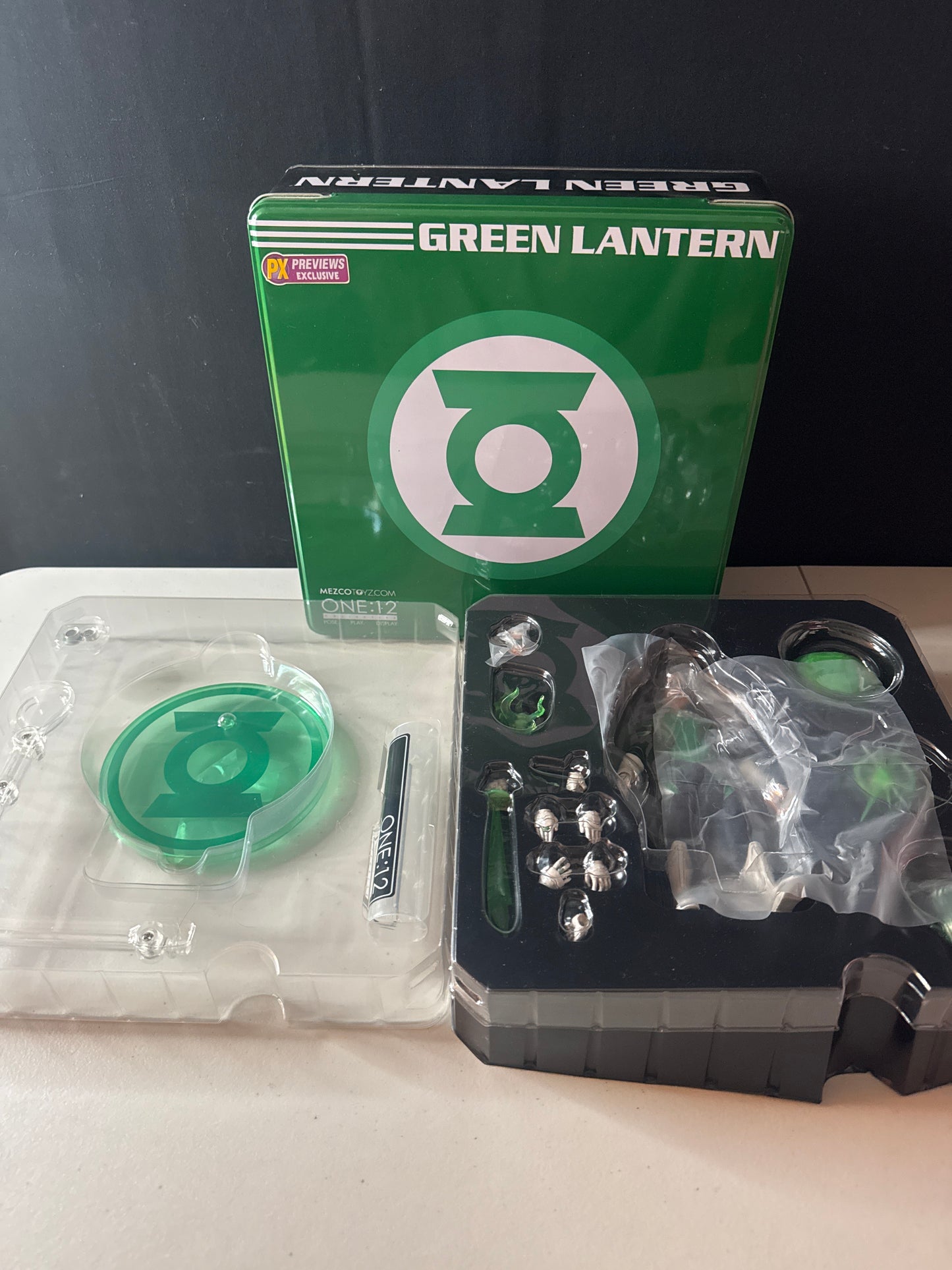 Mezco Green Lantern Pre-owned